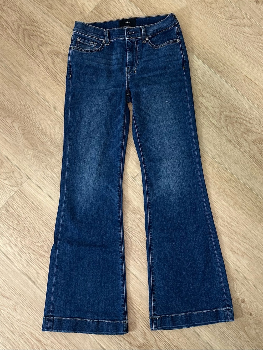7 for all mankind dojo dark wash 28 Blue Flare Jeans